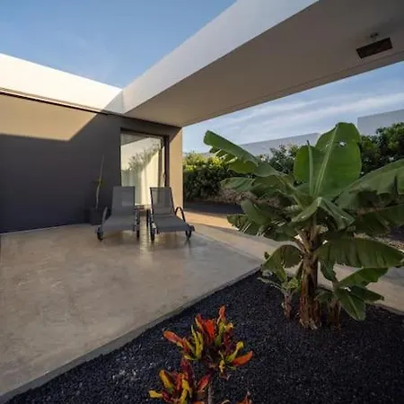 Vulcans Villa Lajares