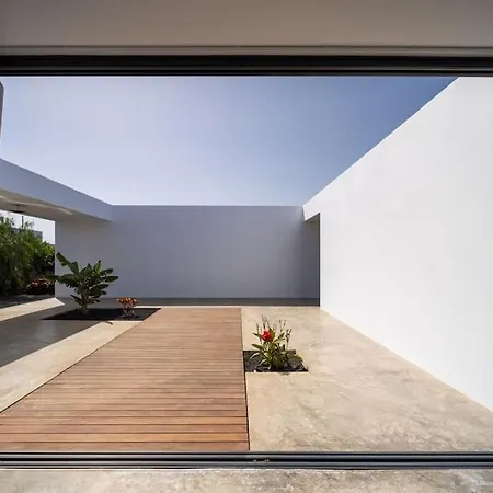Villa Vulcans *
